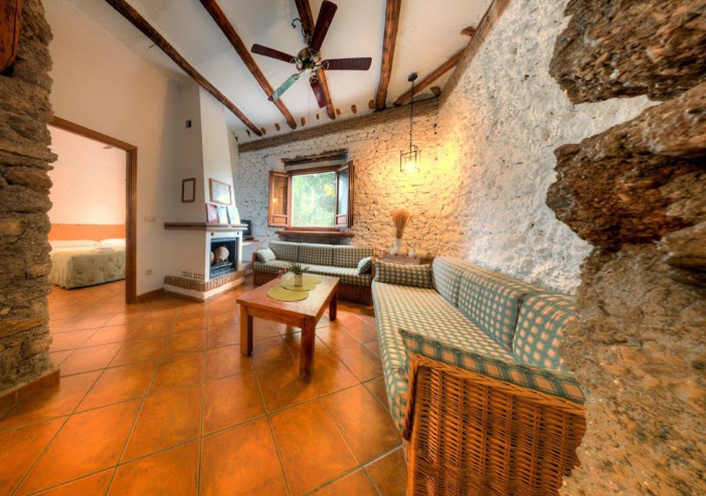 Cortijo Balzain Apartamento La Zubia  Quarto foto